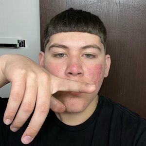 Meet your Posher, Carlos